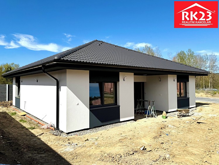 Pronájem rodinného domu 150 m², pozemek 800 m² - foto 2