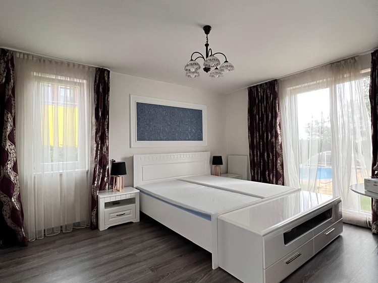 Pronájem  rodinného domu 200 m², pozemek 800 m² - foto 3
