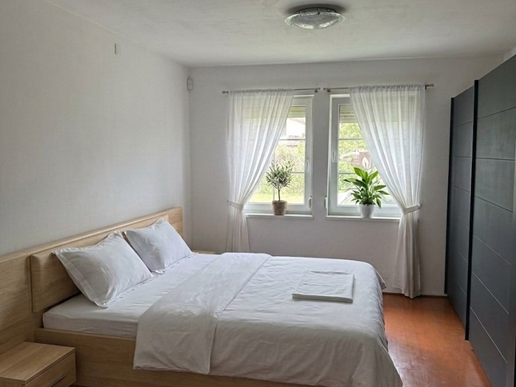 Pronájem rodinného domu 160 m², pozemek 800 m² - foto 5