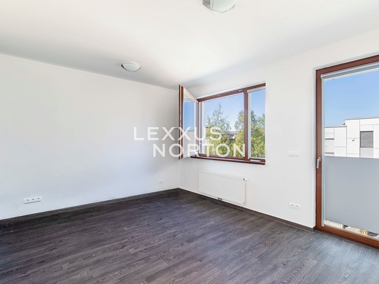 Pronájem rodinného domu 246 m², pozemek 500 m² - foto 5