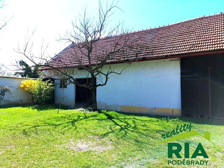 Pronájem rodinného domu 230 m², pozemek 846 m² - foto 8
