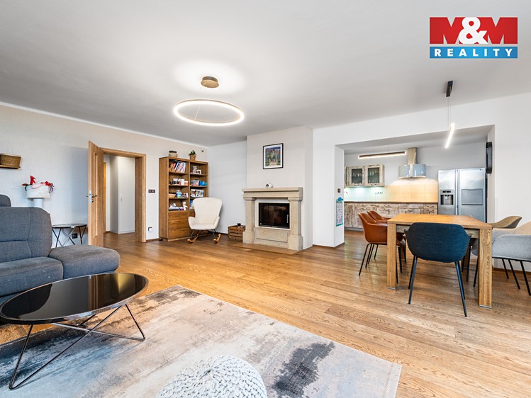 Pronájem rodinného domu 250 m², pozemek 2 113 m² - foto 2