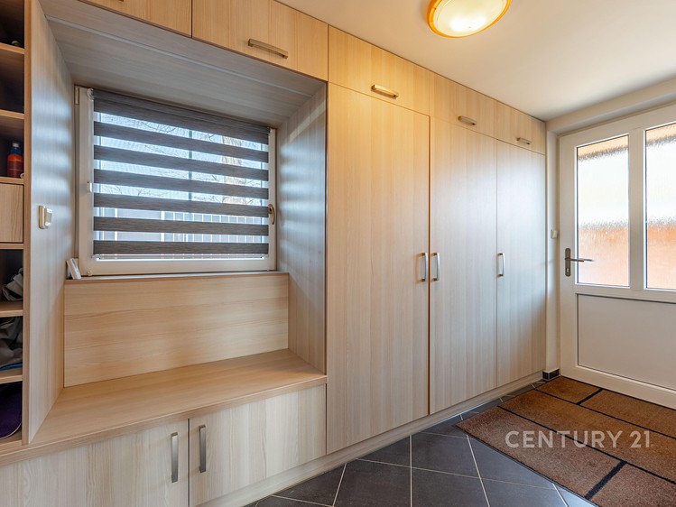Pronájem rodinného domu 120 m², pozemek 347 m² - foto 3