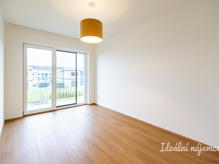 Pronájem rodinného domu 120 m², pozemek 640 m² - foto 6