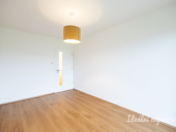 Pronájem rodinného domu 120 m², pozemek 640 m² - foto 5