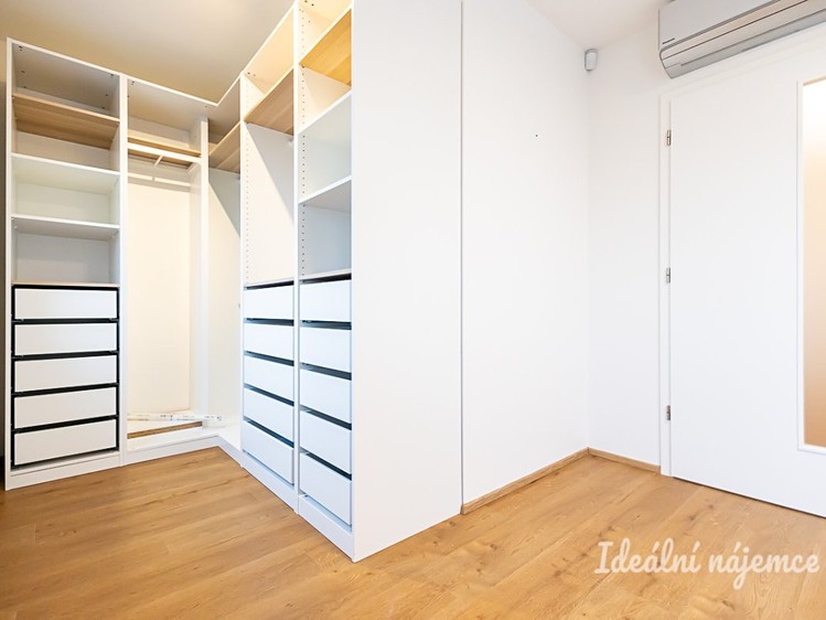 Pronájem rodinného domu 120 m², pozemek 640 m² - foto 7