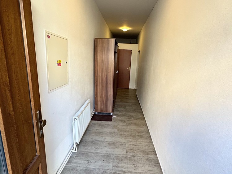 Pronájem rodinného domu 180 m², pozemek 201 m² - foto 8