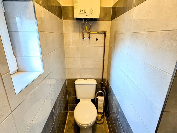 Pronájem rodinného domu 180 m², pozemek 201 m² - foto 7