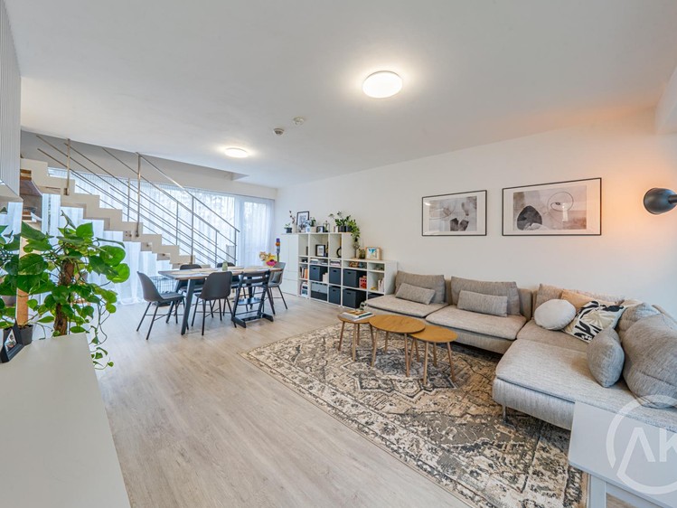 Pronájem rodinného domu 107 m², pozemek 162 m² - foto 1