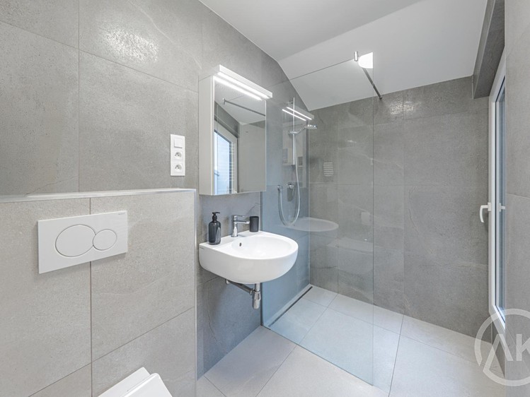 Pronájem rodinného domu 107 m², pozemek 162 m² - foto 8