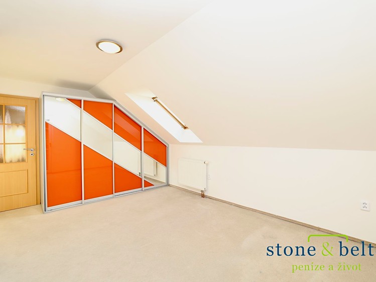 Pronájem rodinného domu 132 m², pozemek 433 m² - foto 3