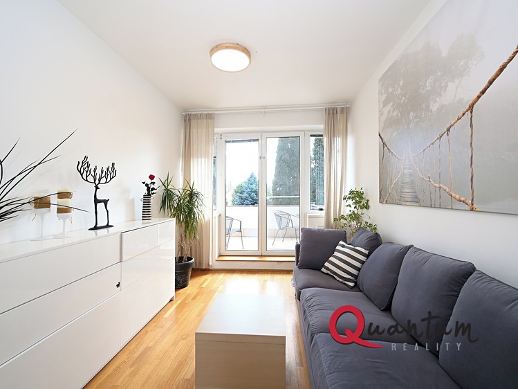 Pronájem rodinného domu 185 m², pozemek 229 m² - foto 4