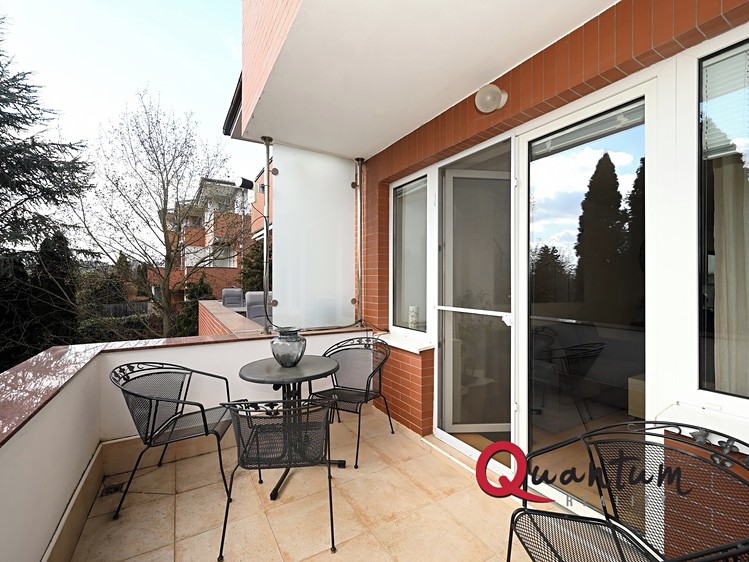 Pronájem rodinného domu 185 m², pozemek 229 m² - foto 6