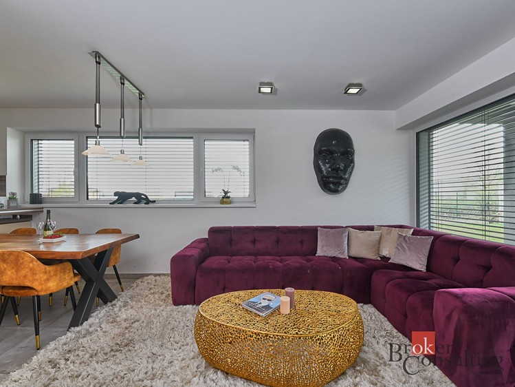 Pronájem rodinného domu 180 m², pozemek 1 270 m² - foto 3
