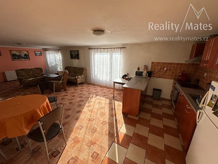 Pronájem  rodinného domu 232 m², pozemek 2 246 m² - foto 3