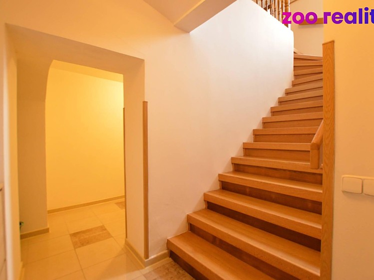 Pronájem  rodinného domu 150 m², pozemek 135 m² - foto 8