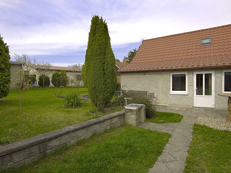 Pronájem rodinného domu 80 m², pozemek 538 m² - foto 1