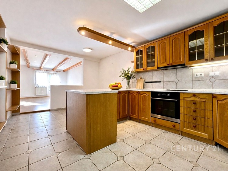 Pronájem  rodinného domu 135 m², pozemek 135 m² - foto 3
