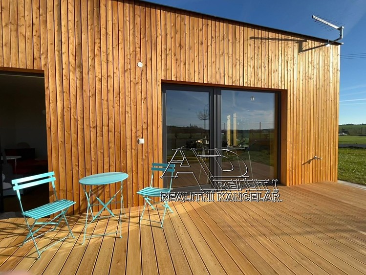 Pronájem rodinného domu 79 m², pozemek 480 m² - foto 1