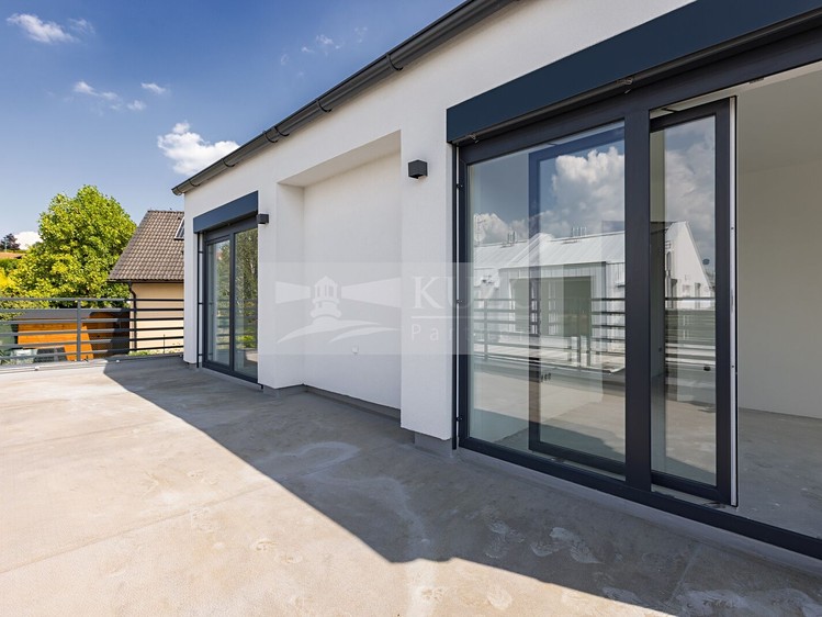 Pronájem  rodinného domu 165 m², pozemek 655 m² - foto 7