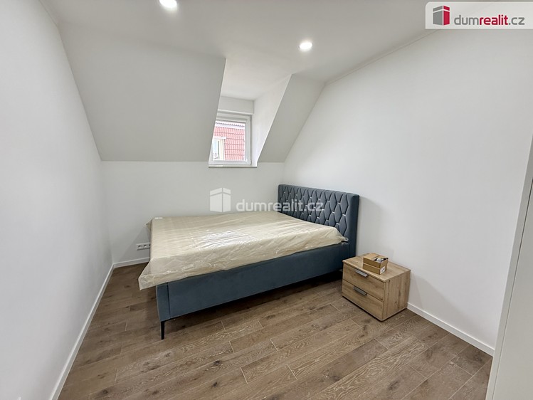 Pronájem rodinného domu 85 m², pozemek 528 m² - foto 5