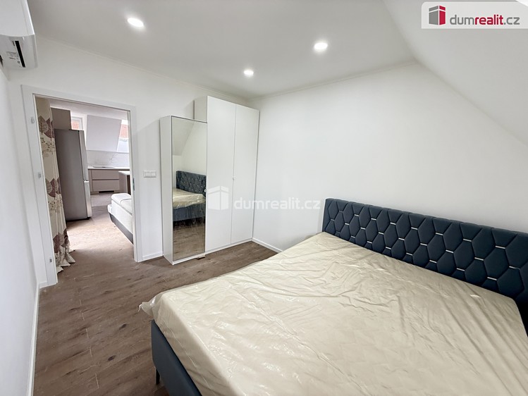 Pronájem rodinného domu 85 m², pozemek 528 m² - foto 6