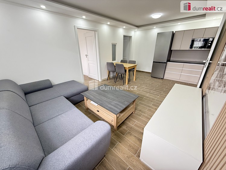 Pronájem rodinného domu 99 m², pozemek 528 m² - foto 8