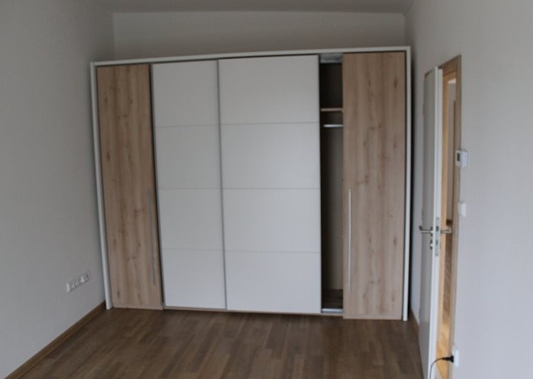 Pronájem rodinného domu 150 m², pozemek 670 m² - foto 4