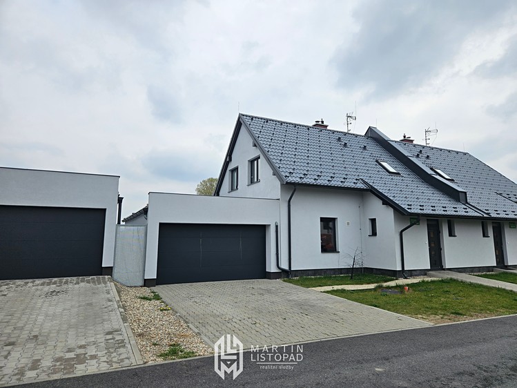 Pronájem rodinného domu 127 m², pozemek 385 m² - foto 3