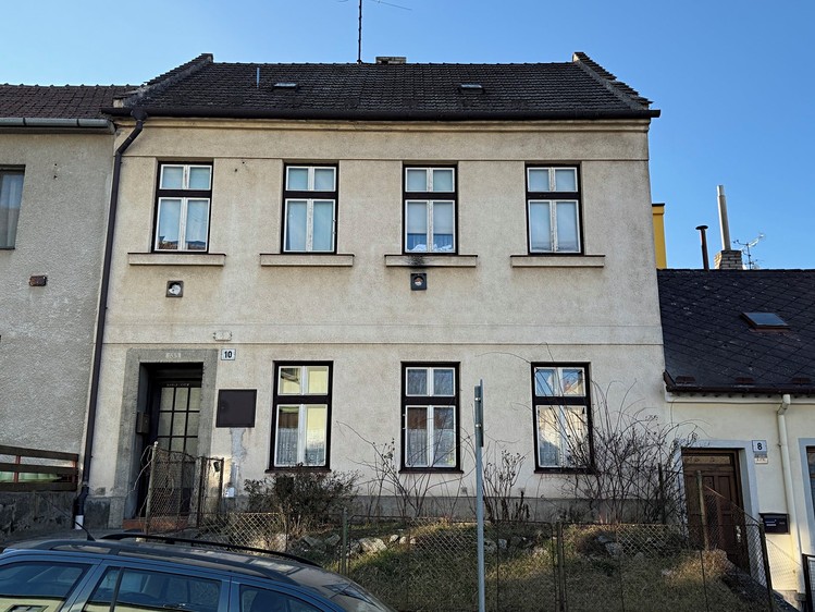 Pronájem rodinného domu 160 m², pozemek 144 m² - foto 2