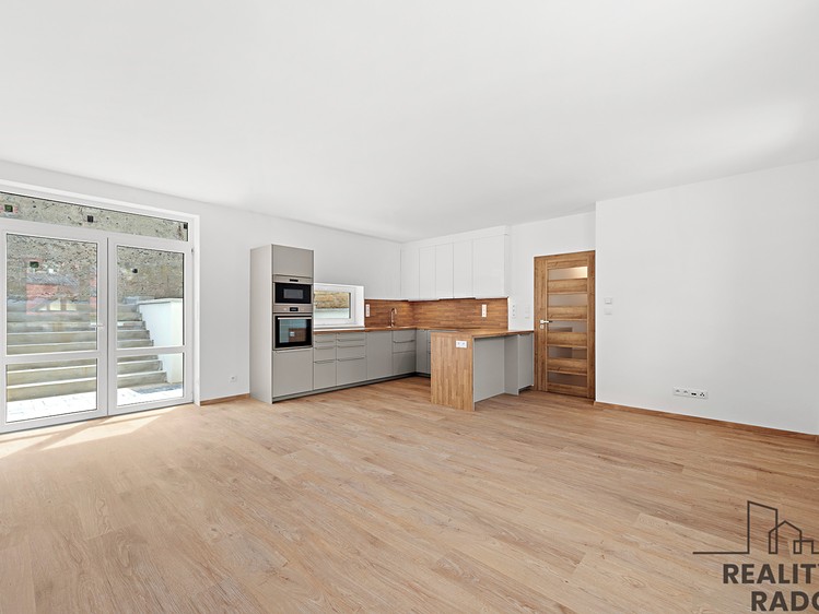 Pronájem rodinného domu 128 m², pozemek 274 m² - foto 7