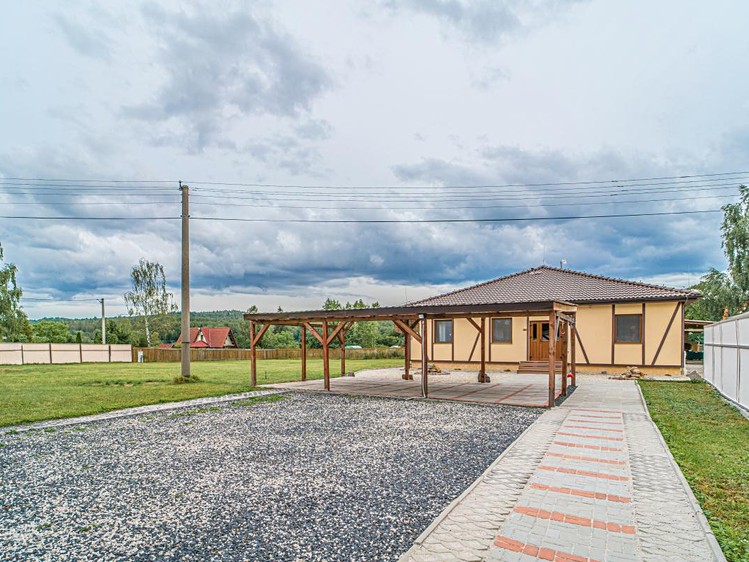 Pronájem rodinného domu 133 m², pozemek 3 200 m² - foto 1