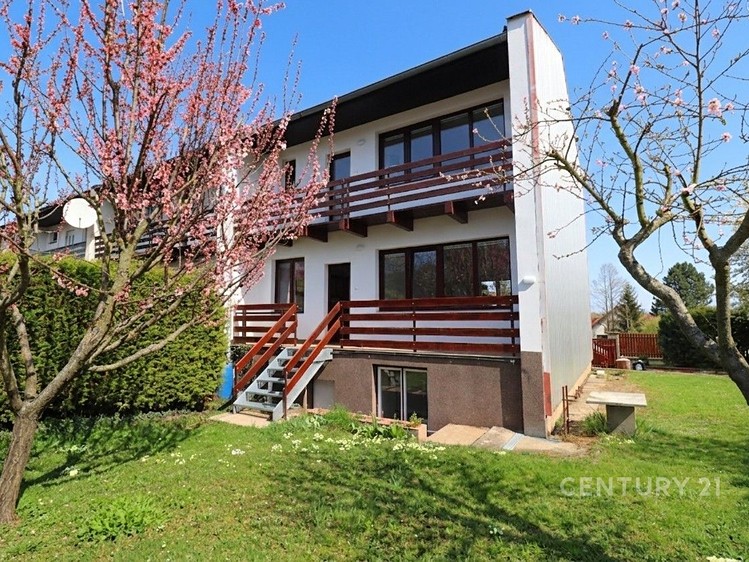 Pronájem rodinného domu 234 m², pozemek 479 m² - foto 8