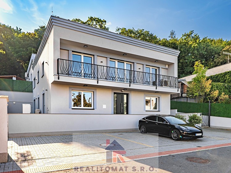 Pronájem rodinného domu 127 m², pozemek 500 m² - foto 3