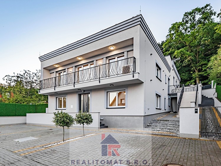 Pronájem rodinného domu 127 m², pozemek 500 m² - foto 6