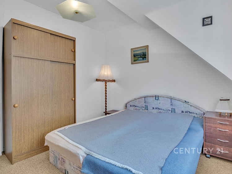 Pronájem rodinného domu 87 m², pozemek 32 m² - foto 4