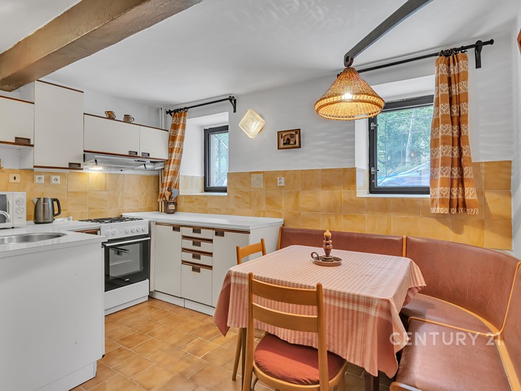 Pronájem rodinného domu 87 m², pozemek 32 m² - foto 1