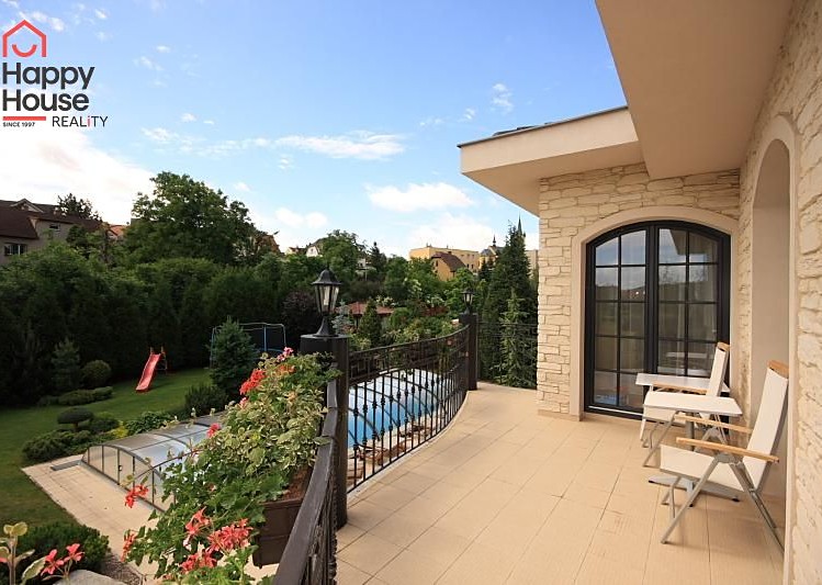 Pronájem rodinného domu 300 m², pozemek 1 450 m² - foto 4