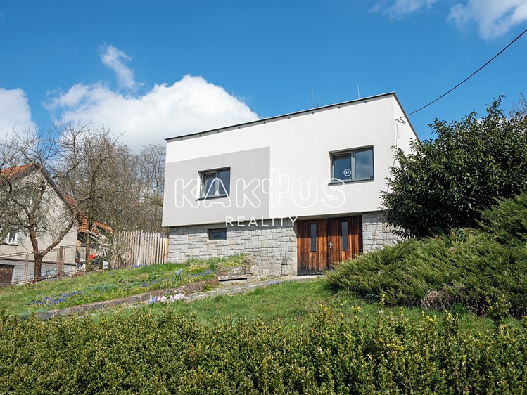 Pronájem rodinného domu 100 m², pozemek 664 m² - foto 2