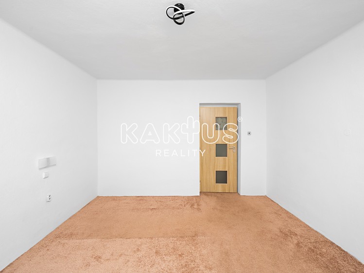 Pronájem rodinného domu 100 m², pozemek 664 m² - foto 8