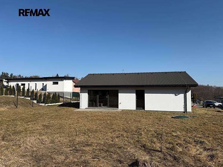 Pronájem rodinného domu 90 m², pozemek 1 600 m² - foto 5