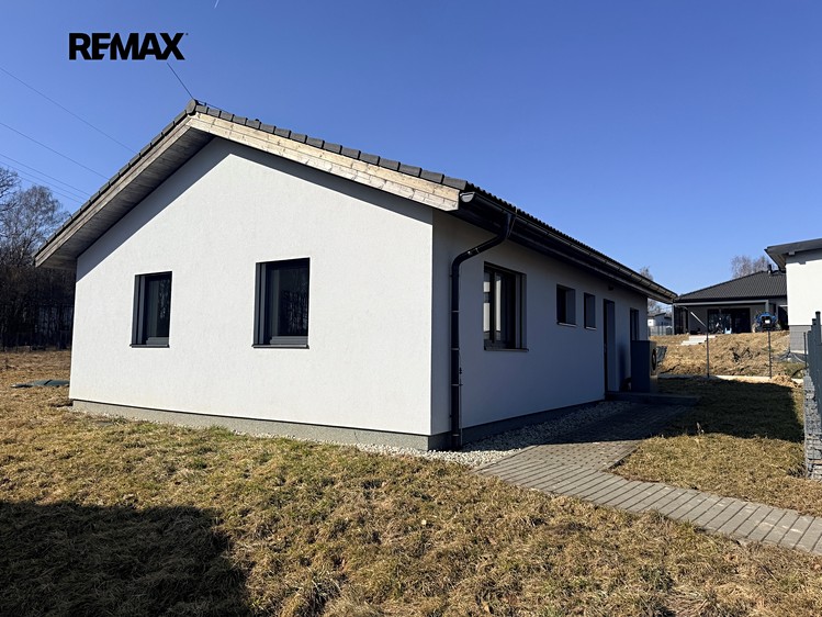 Pronájem rodinného domu 90 m², pozemek 1 600 m² - foto 8