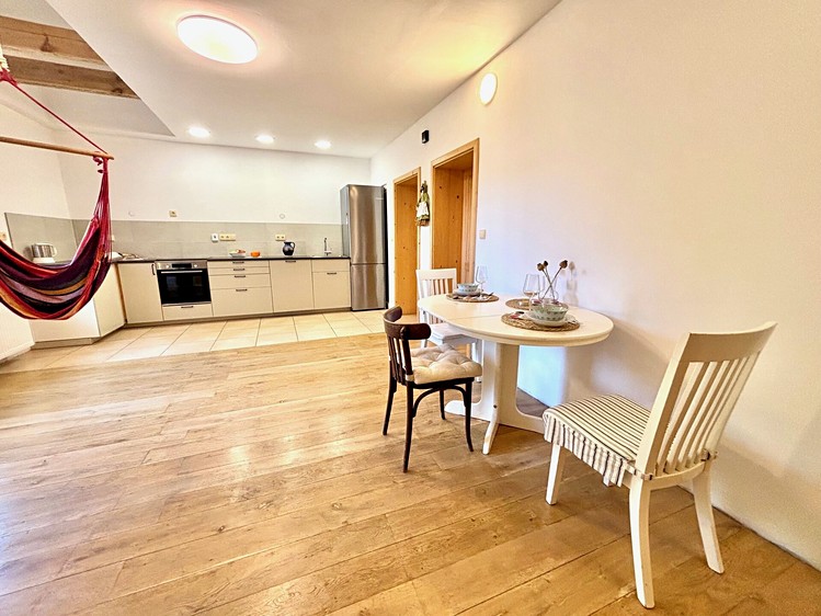 Pronájem rodinného domu 87 m², pozemek 360 m² - foto 2