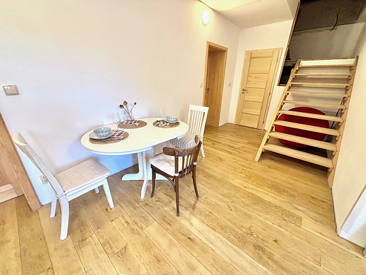 Pronájem rodinného domu 87 m², pozemek 360 m² - foto 7
