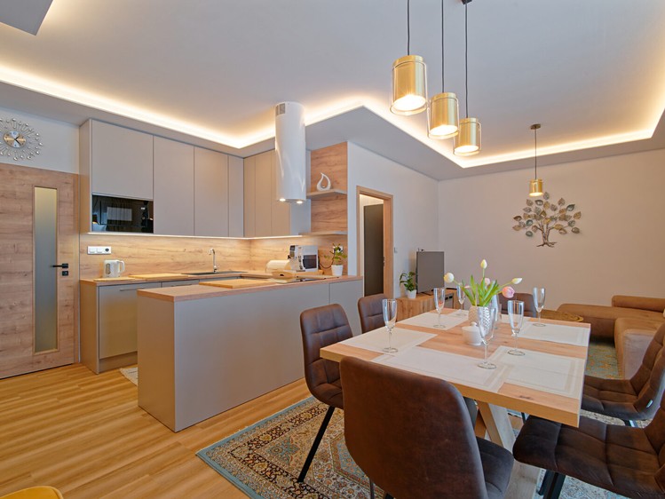 Pronájem rodinného domu 100 m², pozemek 460 m² - foto 7