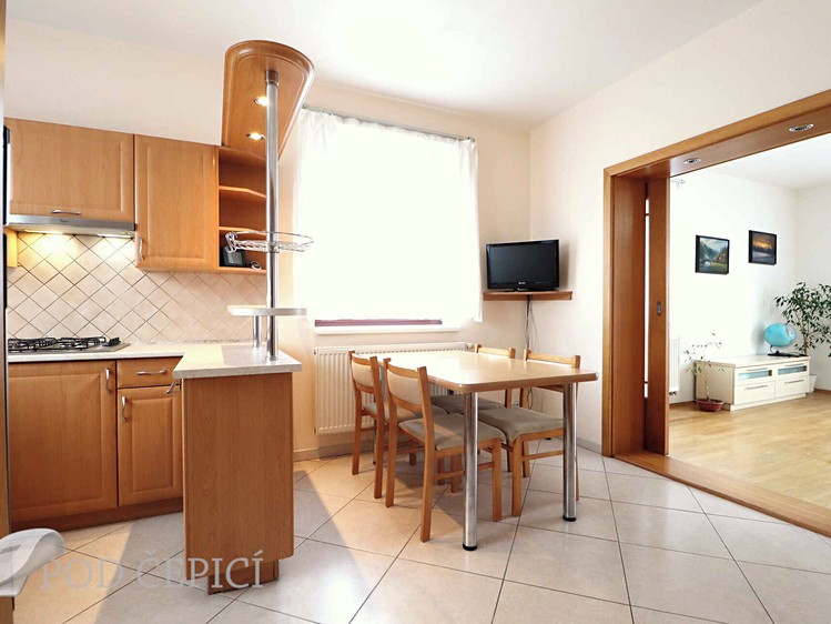 Pronájem  rodinného domu 95 m², pozemek 450 m² - foto 5