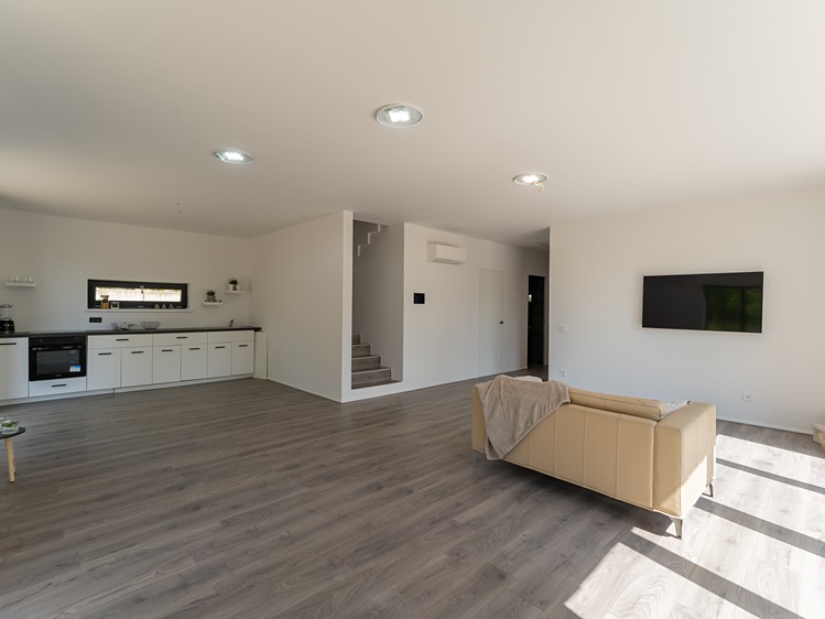 Pronájem rodinného domu 240 m², pozemek 1 350 m² - foto 4