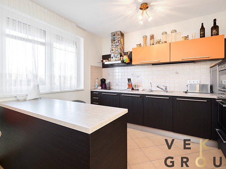 Pronájem  rodinného domu 160 m², pozemek 740 m² - foto 6