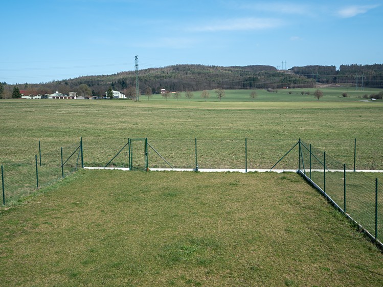 Pronájem rodinného domu 198 m², pozemek 700 m² - foto 3