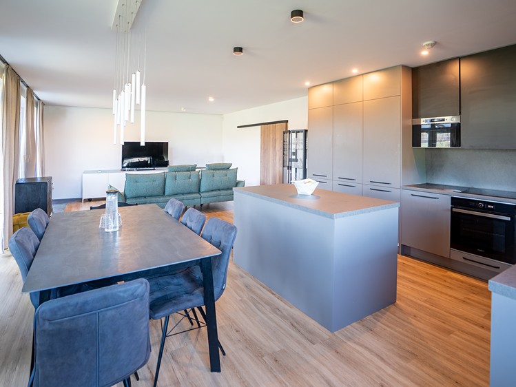 Pronájem rodinného domu 198 m², pozemek 700 m² - foto 6